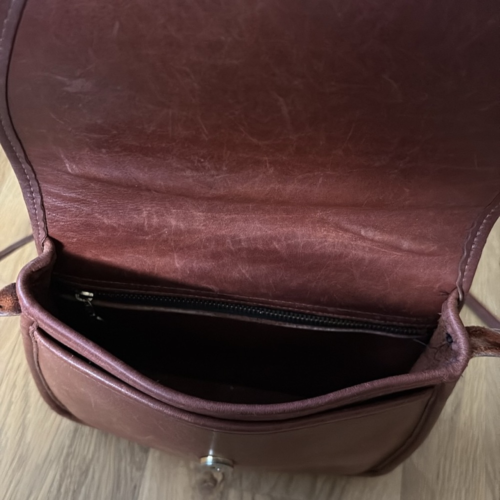 Vintage Coach Lindsay Crossbody Bag - Picture 5 of 6